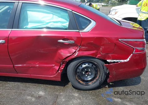 2015 Nissan Altima 2.5 S from USA, damaged, VIN 1N4AL3AP4FC183635